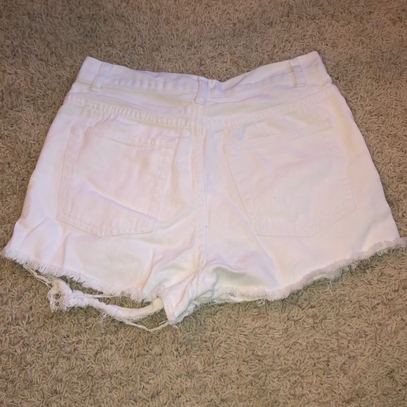 Signatures - white denim shorts - Picture 3 of 4